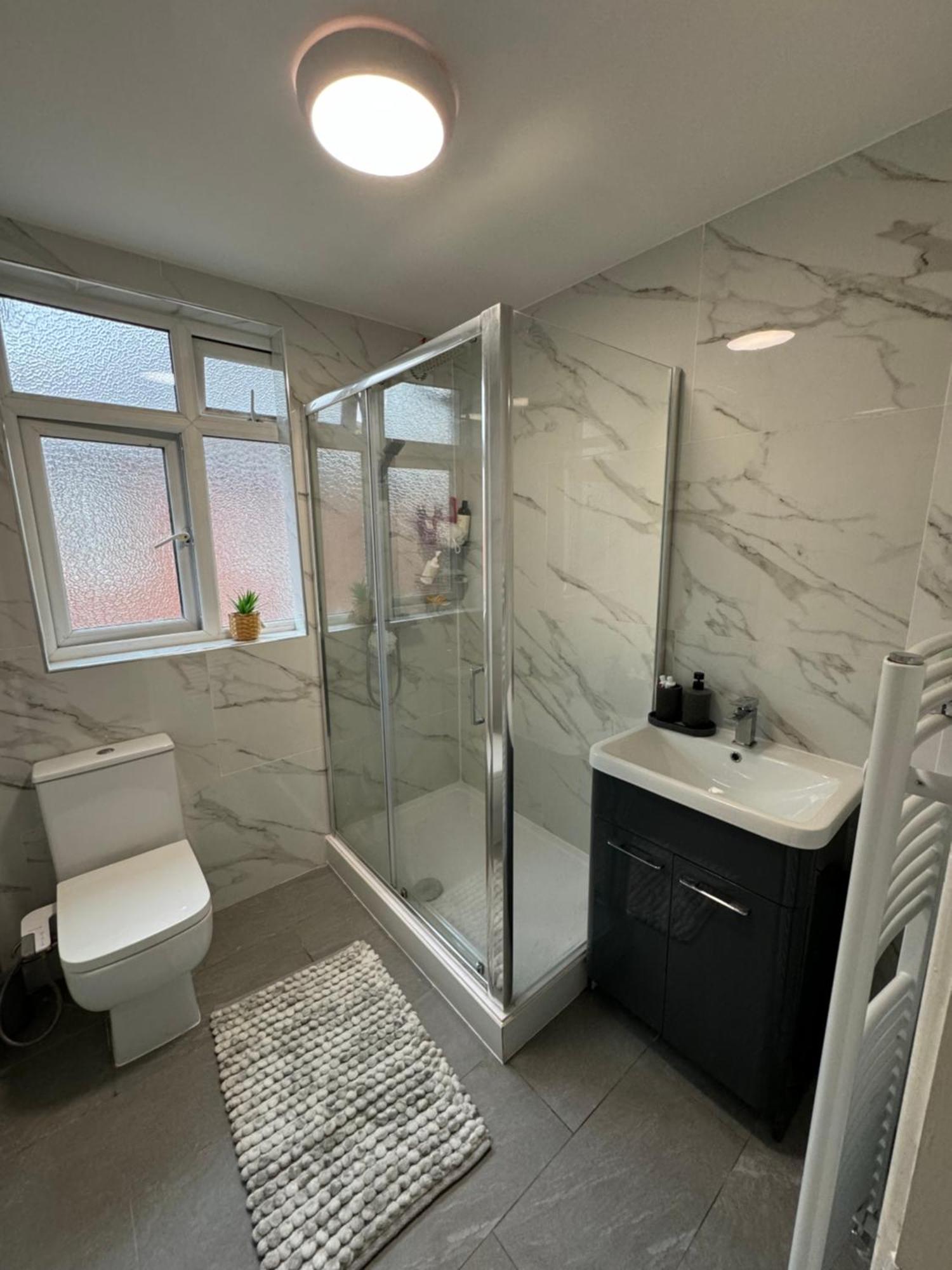 Elegant Estates Humble Abode Room 5 Manchester Exterior photo