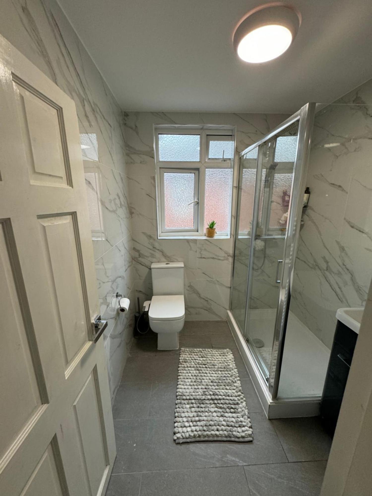 Elegant Estates Humble Abode Room 5 Manchester Exterior photo